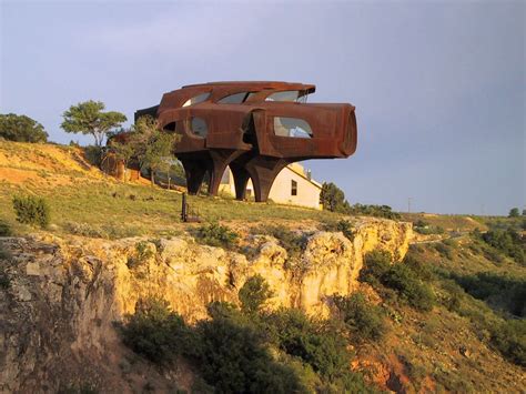 texas rust metal house overlook hunter|Robert Bruno’s Steel House – Ransom Canyon, Texas .